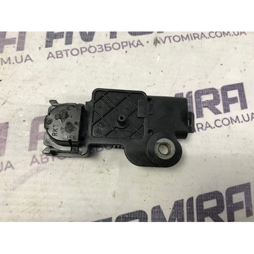 Датчик удару Opel Astra H 2004-2010 13264083